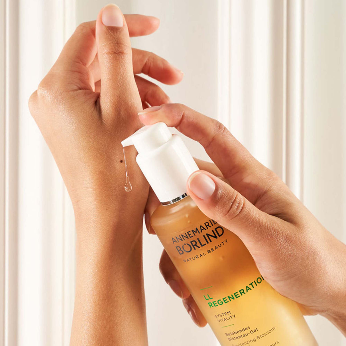 Annemarie Börlind Ll Regeneration Blossom Dew Gel | 150 ml fra Annemarie Börlind på Mecindo.dk