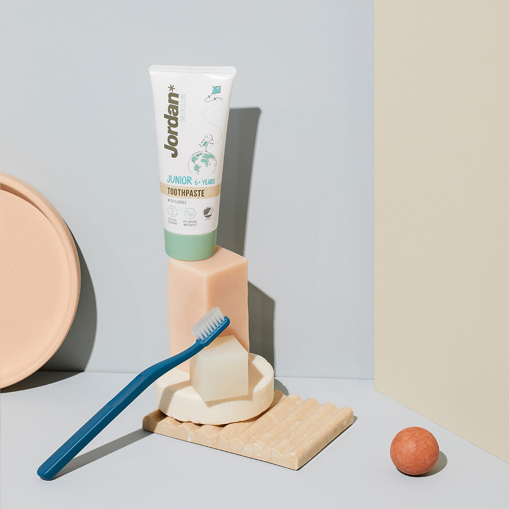 Jordan Green Clean Tandbørste Kids Ass. Farver fra Jordan på Mecindo.dk