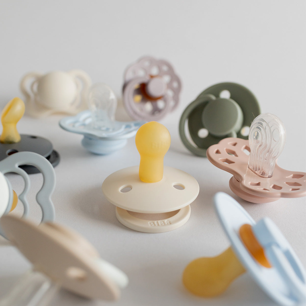 BIBS Colour Latex Size 2 Vanilla/Cloud 2 PACK fra BIBS på Mecindo.dk