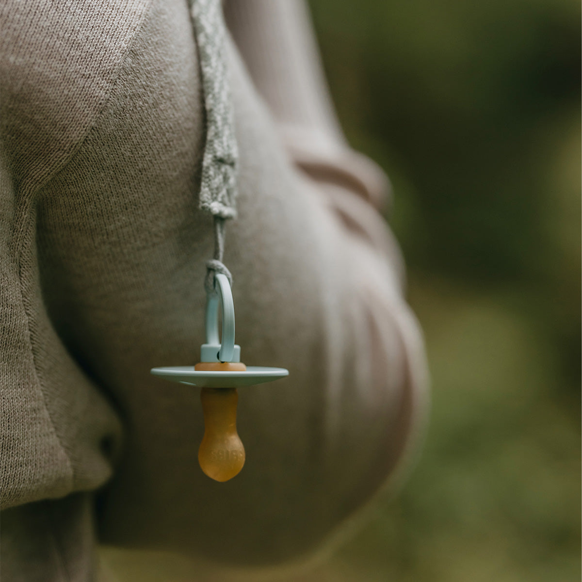 BIBS Pacifier Clip Braided Sage/Ivory fra BIBS på Mecindo.dk