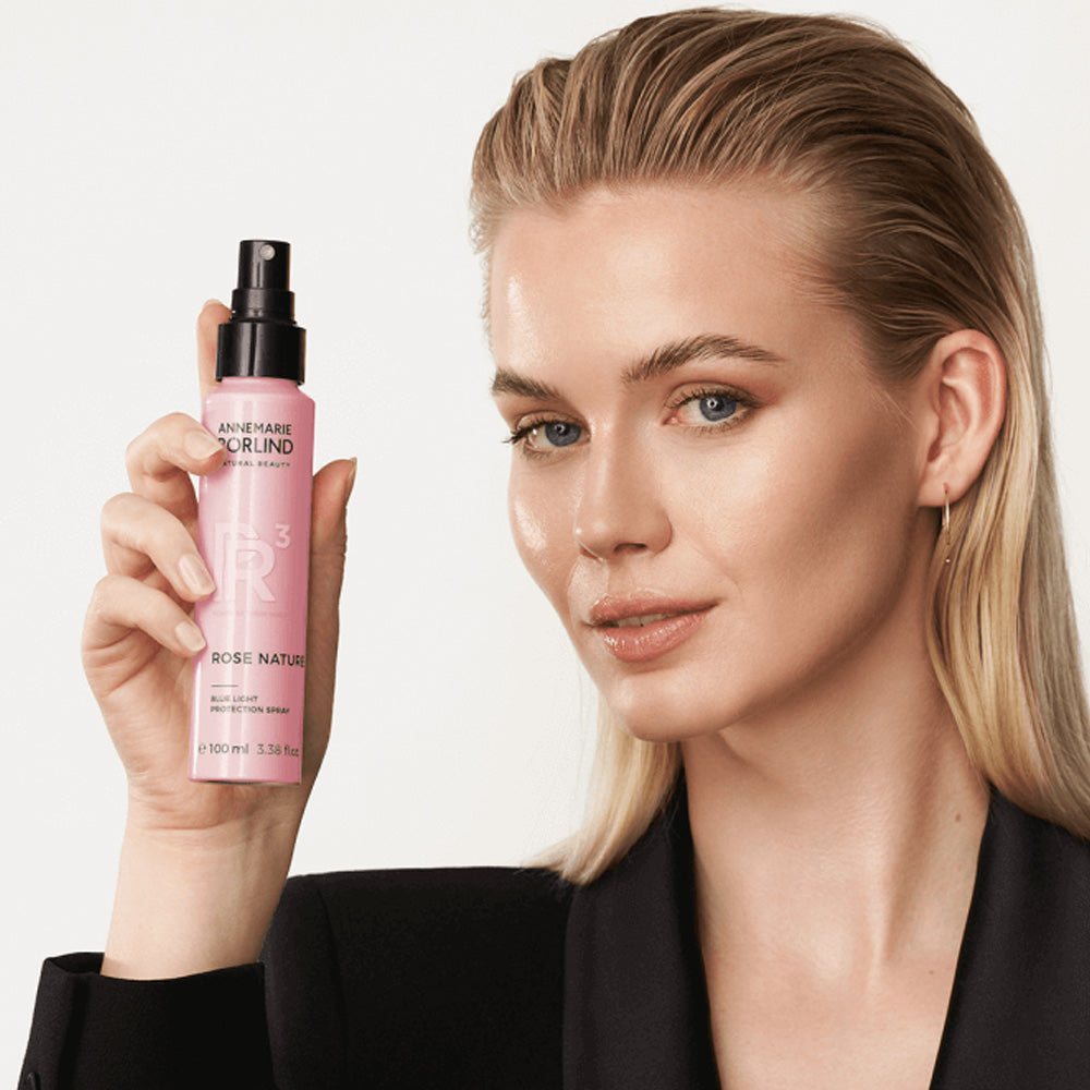 Annemarie Börlind Rose Natureblue Light Protection Spray | 100 ml fra Annemarie Börlind på Mecindo.dk
