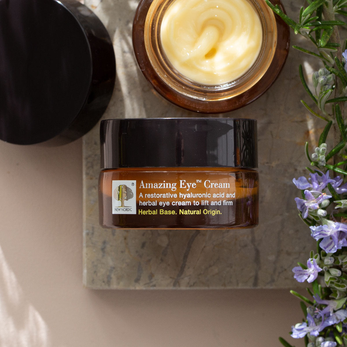 New Nordic Amazing Eye Cream | 15 ml fra New Nordic på Mecindo.dk