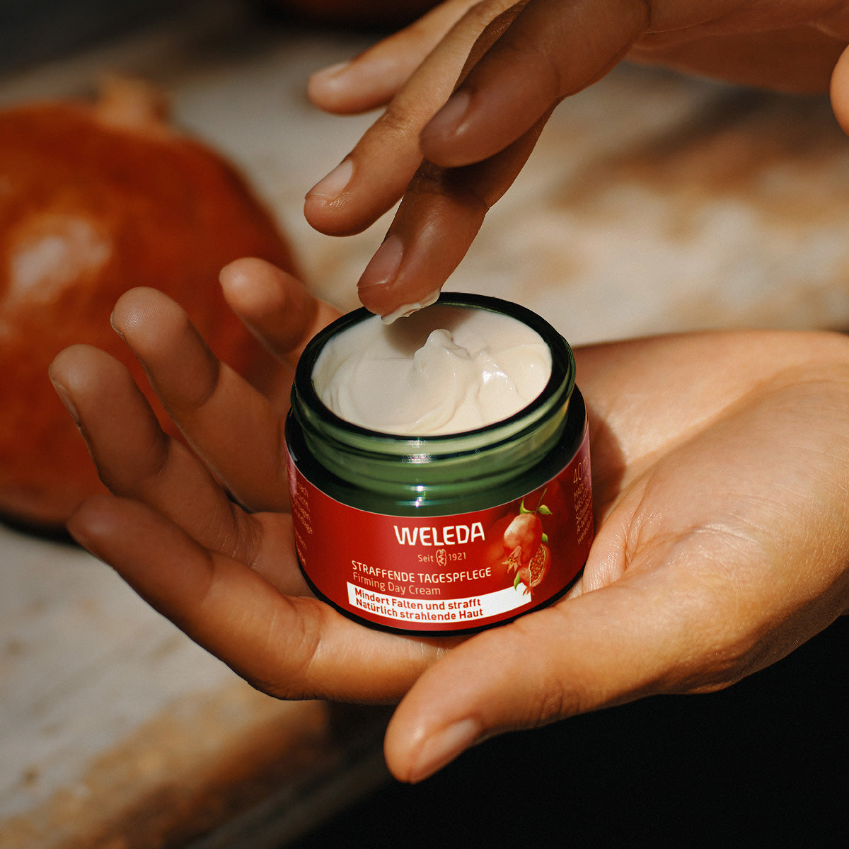 Weleda Firming Day Cream Pomegranate | 40 ml fra Weleda på Mecindo.dk