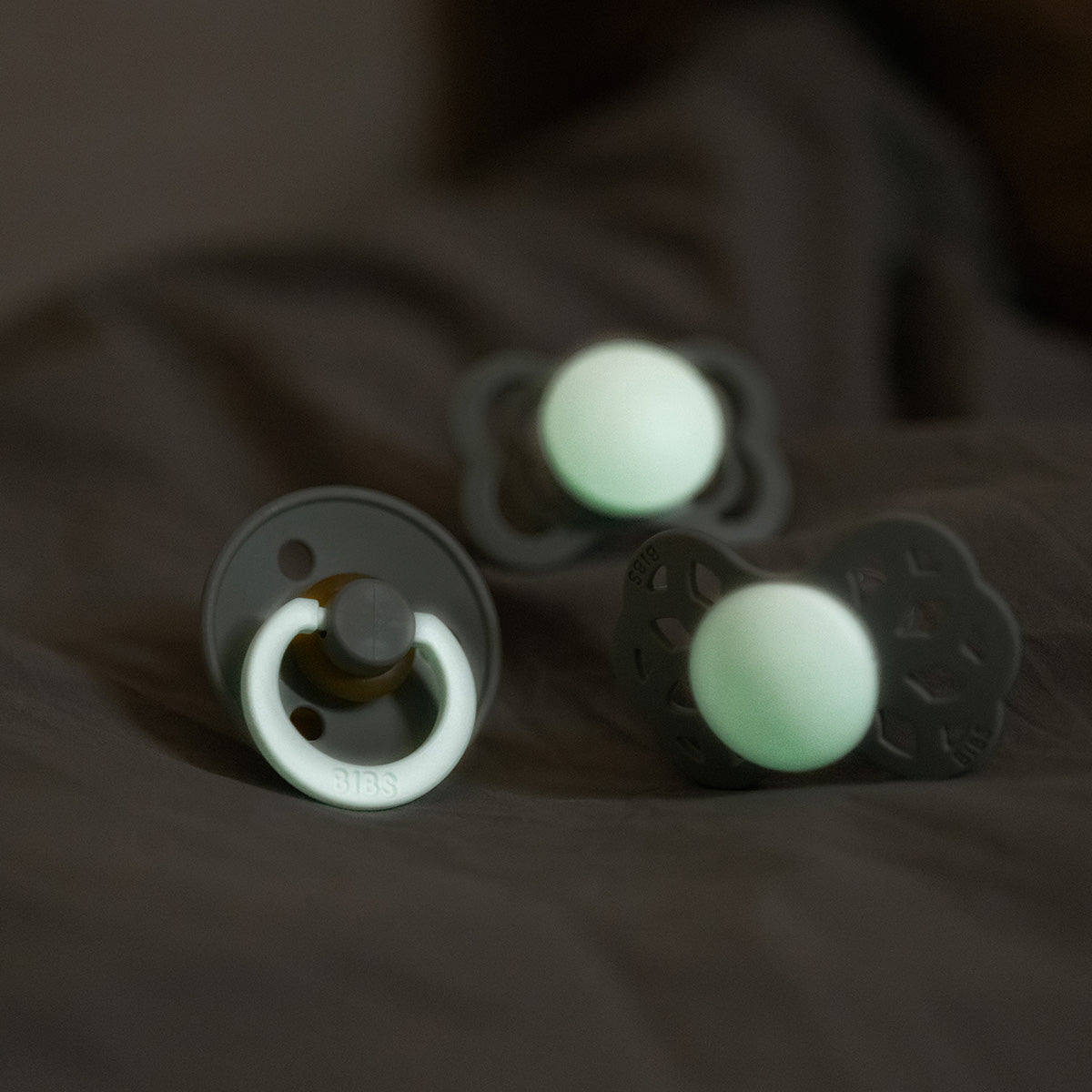 BIBS Colour Latex Size 2 Symmetric Blush GLOW fra BIBS på Mecindo.dk