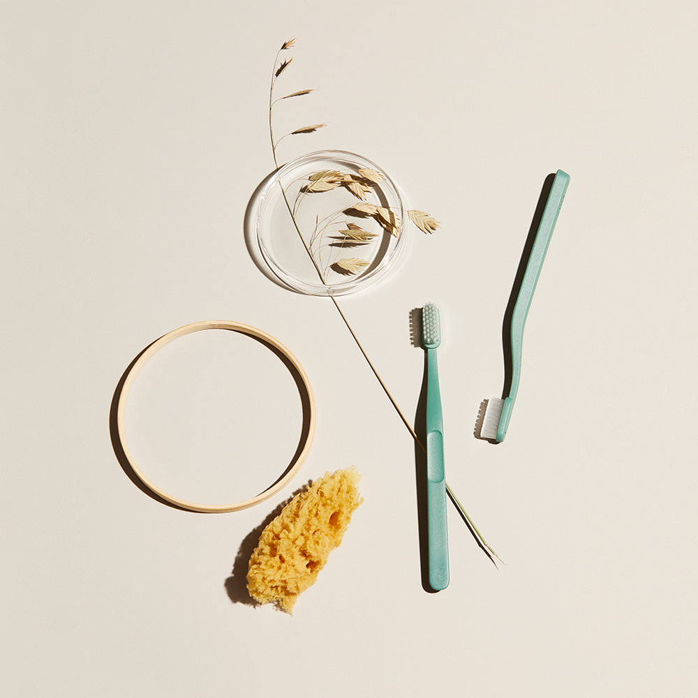 Jordan Green Clean Tandbørste Medium Ass. Farver fra Jordan på Mecindo.dk