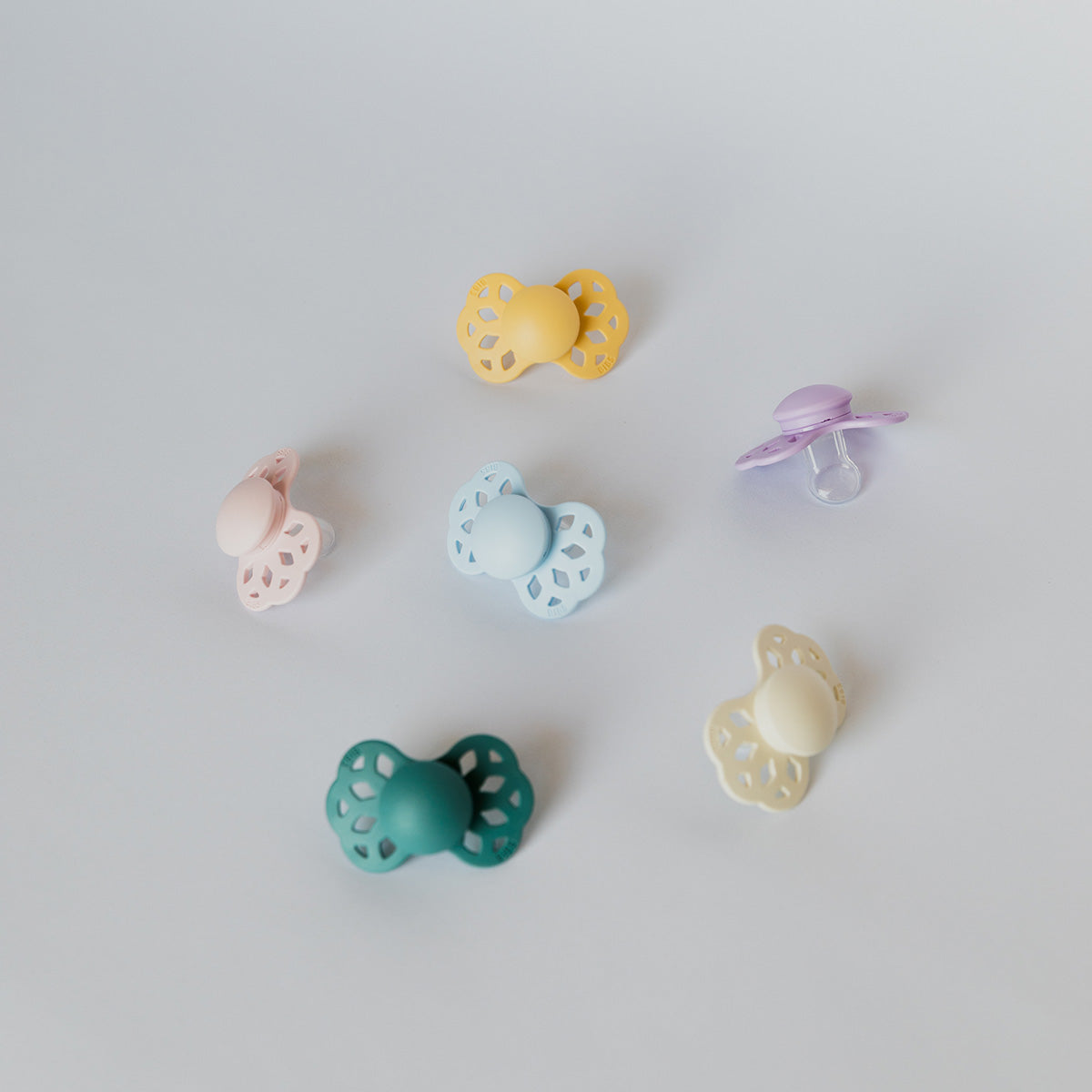 BIBS Infinity Silicone Symmetrical Size 2 Ivory/ fra BIBS på Mecindo.dk