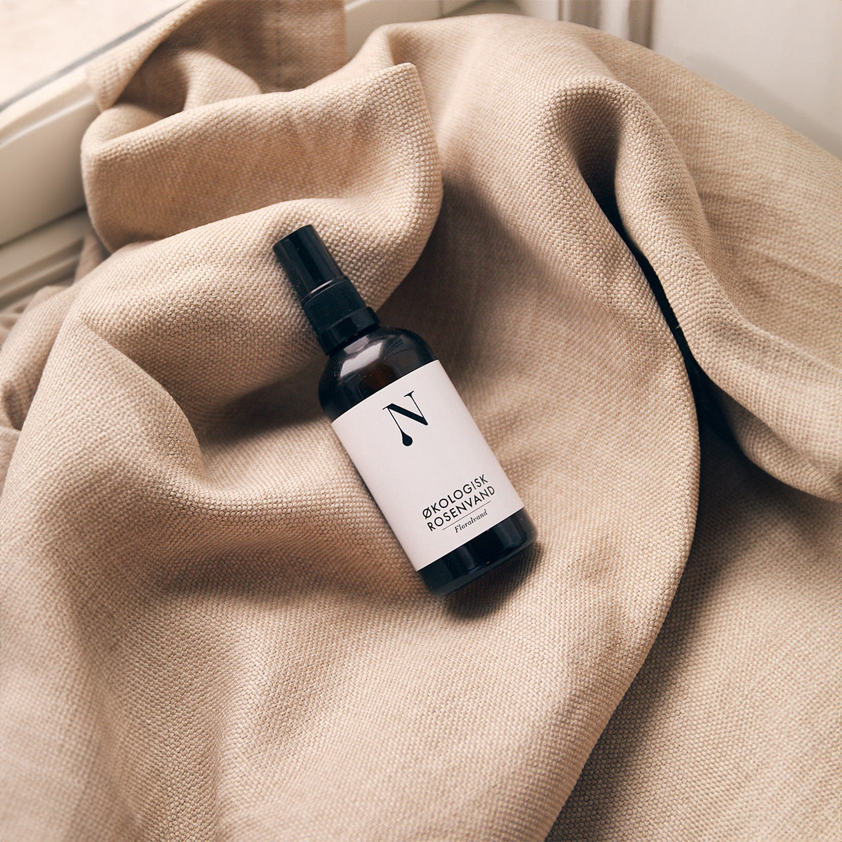 Naturligolie Økologisk Rosenvand | 100 ml fra Naturligolie på Mecindo.dk