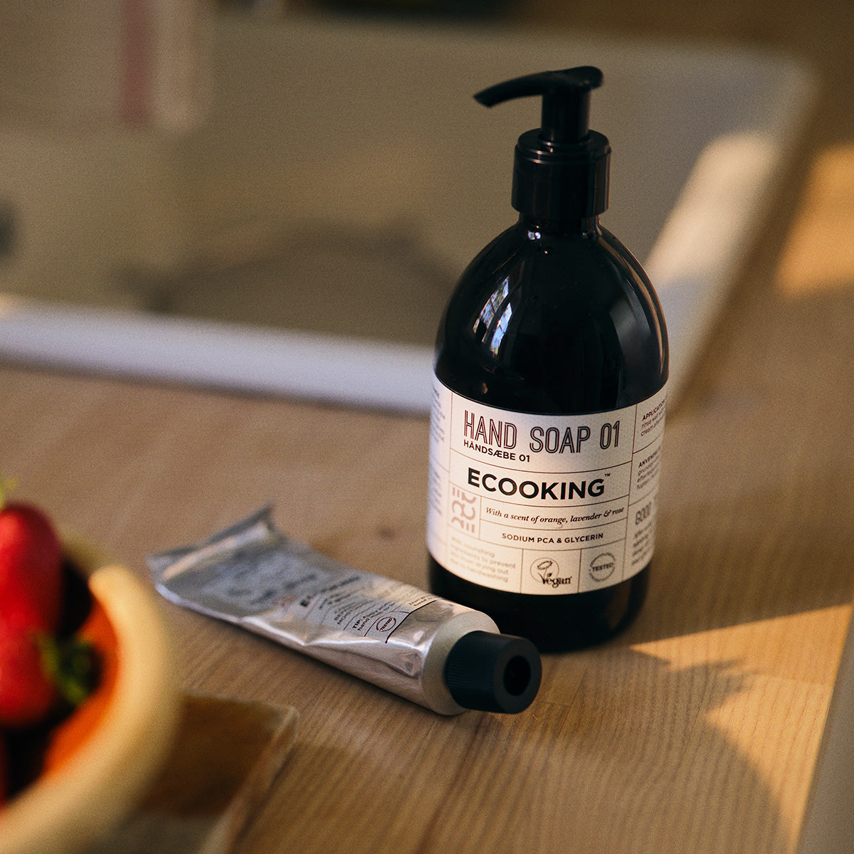 Ecooking Håndcreme M. Mandel Og Abrikoskerneolie | 75 ml fra Ecooking på Mecindo.dk