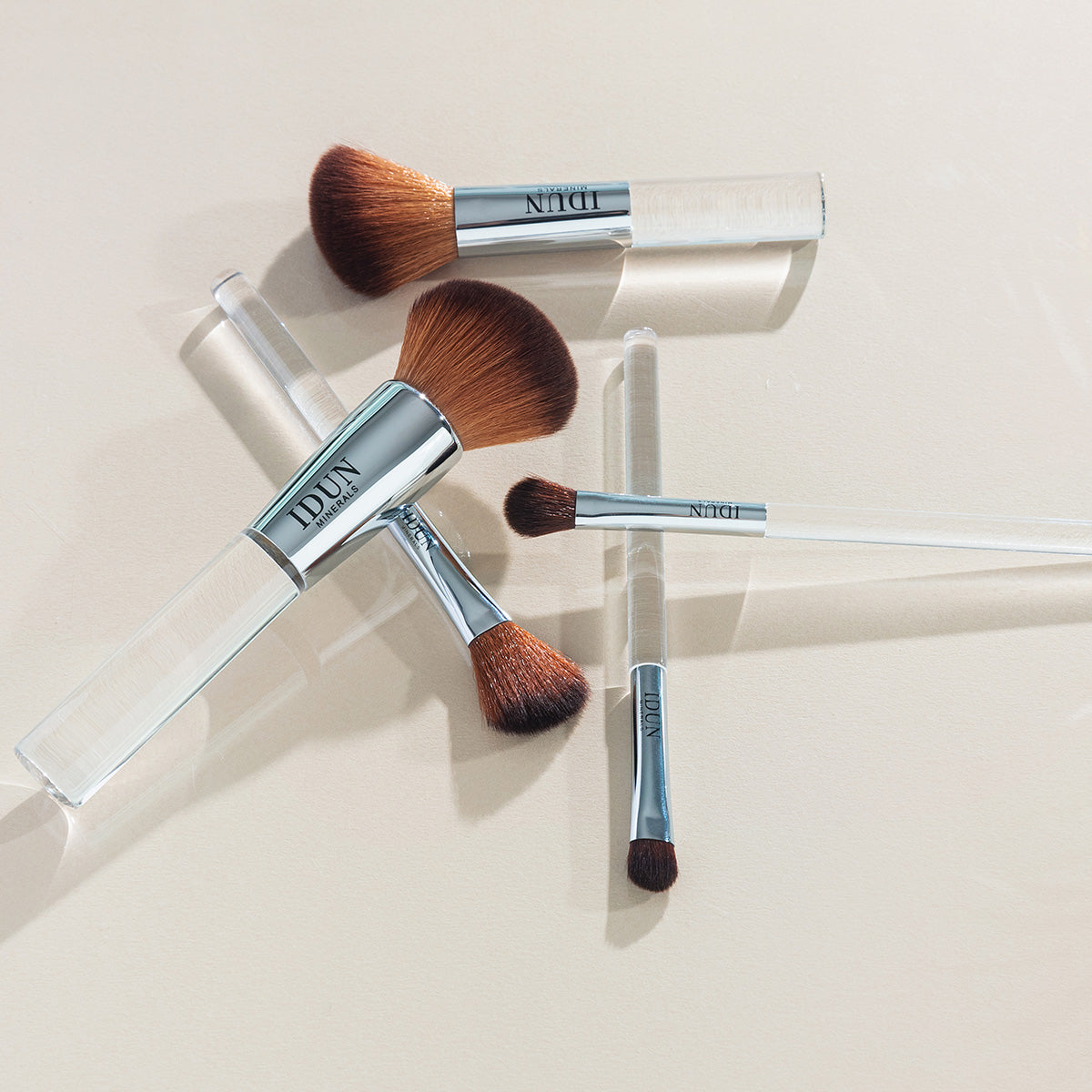 IDUN minerals Angled Blending Brush fra IDUN minerals på Mecindo.dk