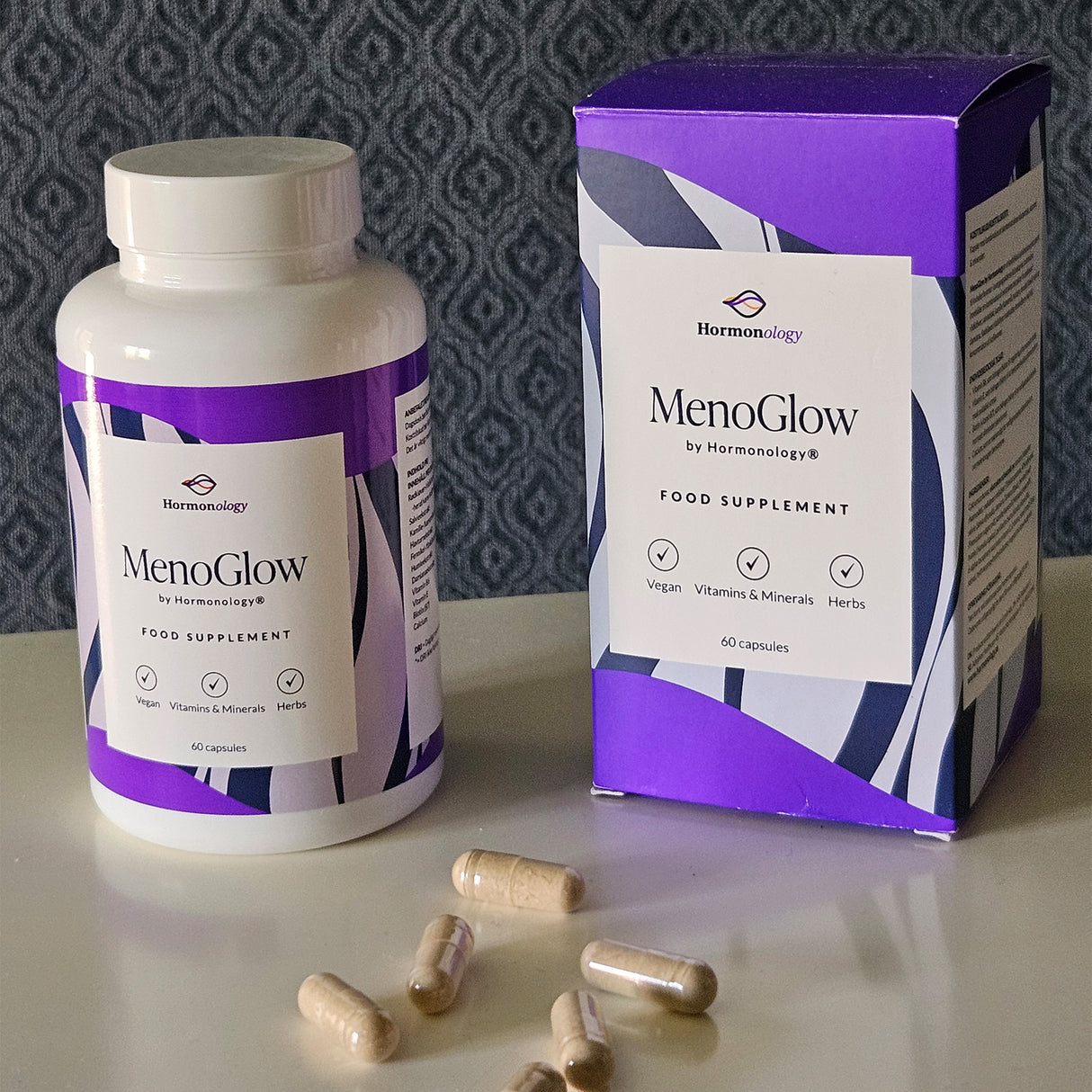 Hormonology Menoglow Overgangsalder | 60 kapsler fra Hormonology på Mecindo.dk