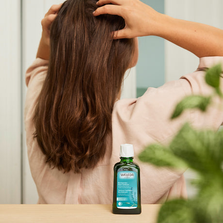 Weleda Revitalising Hair Tonic | 100 ml fra Weleda på Mecindo.dk
