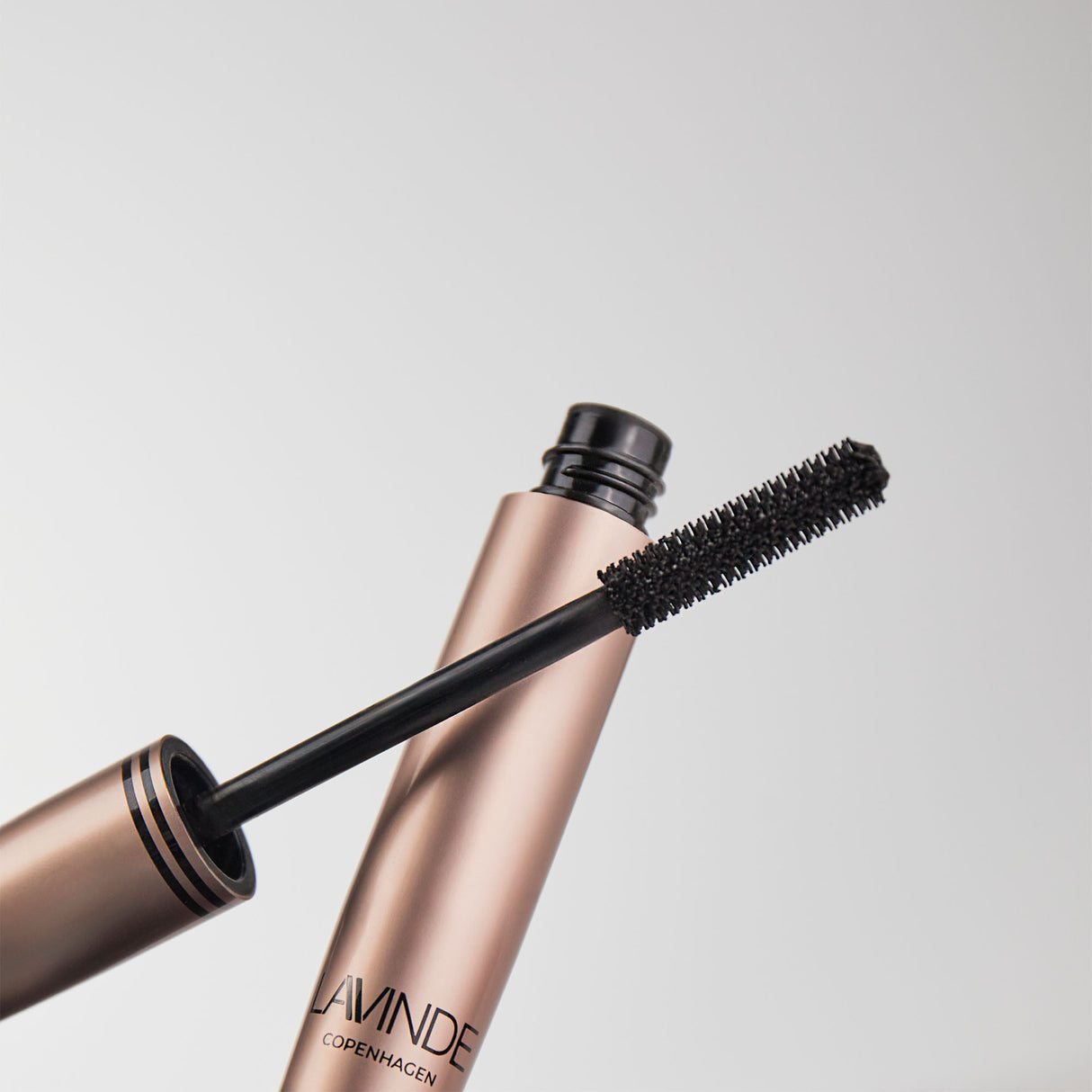 Lavinde Copenhagen Ultimate Length Mascara | 7 ml fra Lavinde Copenhagen på Mecindo.dk