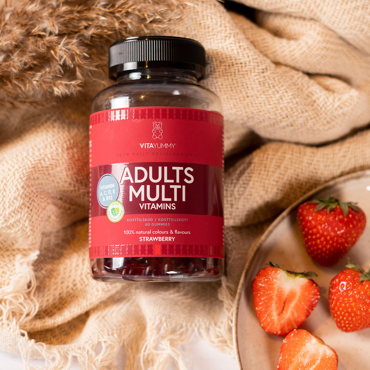 VitaYummy Adults Multi Strawberry | 60 vingummier fra VitaYummy på Mecindo.dk