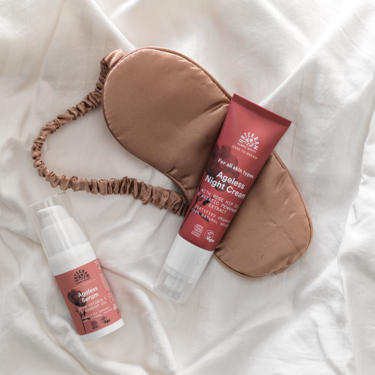 Urtekram Ageless Serum With Vitamin C & Rosehip Oil | 30 ml fra Urtekram på Mecindo.dk