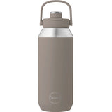 AYA&IDA Sports Bottle 950 ml | Driftwood fra AYA&IDA på Mecindo.dk