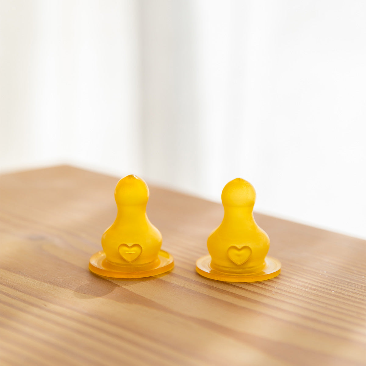 BIBS Bottle Nipple Latex Slow Flow 2 PACK fra BIBS på Mecindo.dk