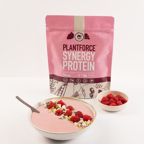 Plantforce Synergy Protein Baer | 800 gr fra Plantforce på Mecindo.dk