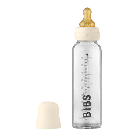 BIBS Baby Glass Bottle Complete Set Latex 225ml Ivory fra BIBS på Mecindo.dk