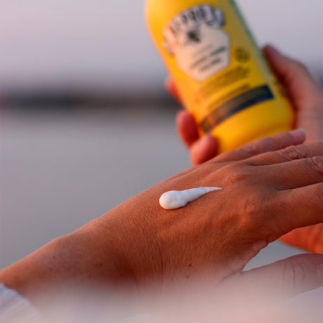 BI-PRO Nourisching Caring Hand Peeling | 250 ml fra BI-PRO på Mecindo.dk